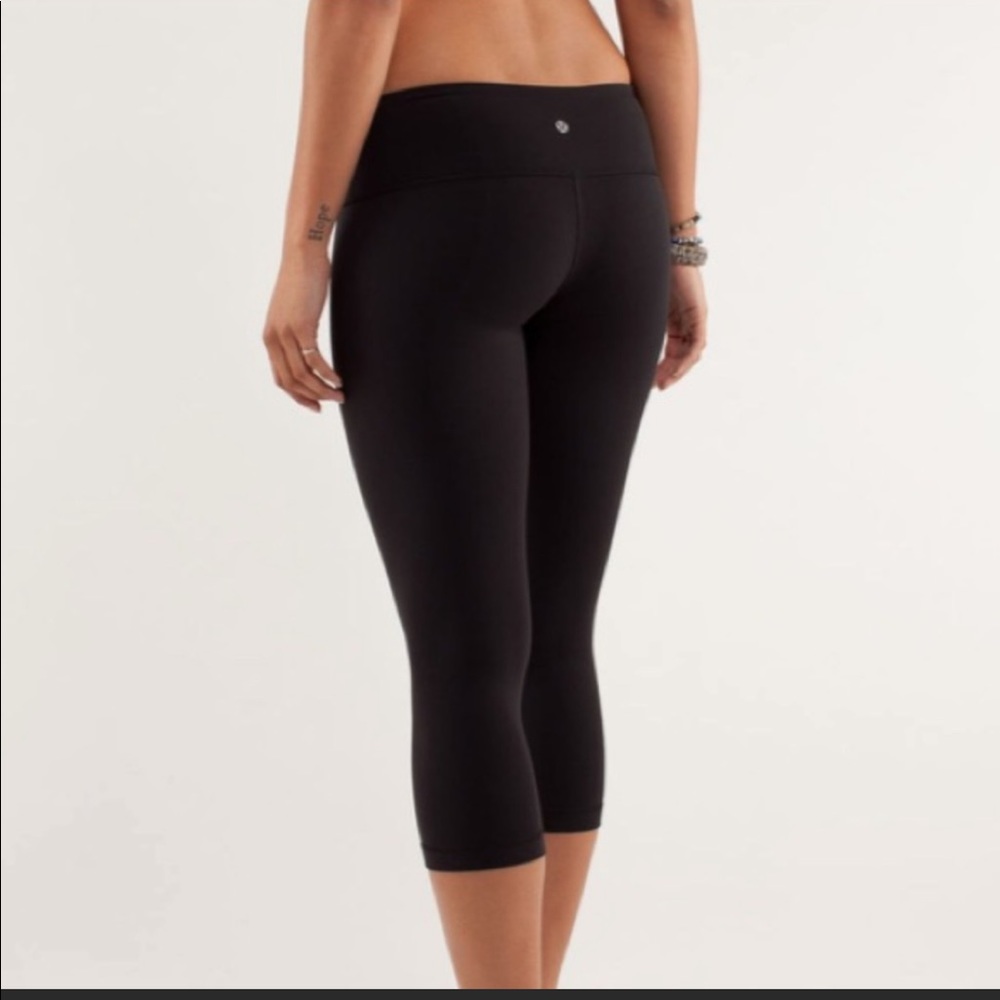 Lululemon leggings Wunder Under size 4